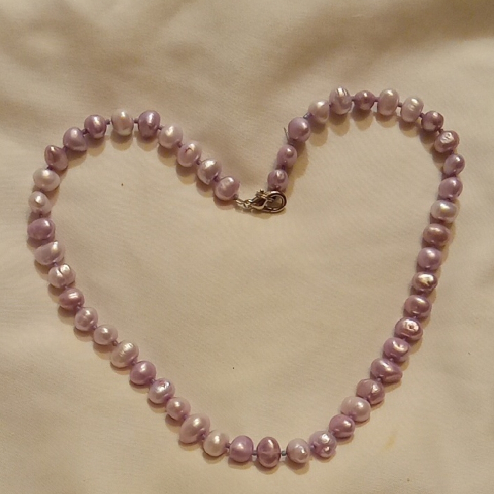 Elegant Lavender Pearl Necklace